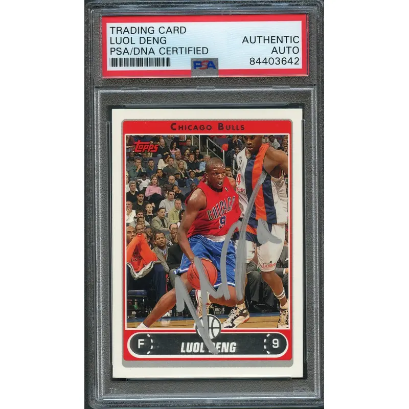 2006-07 Topps Basketball #52 Luol Deng Signed Card AUTO PSA Slabbed Bulls