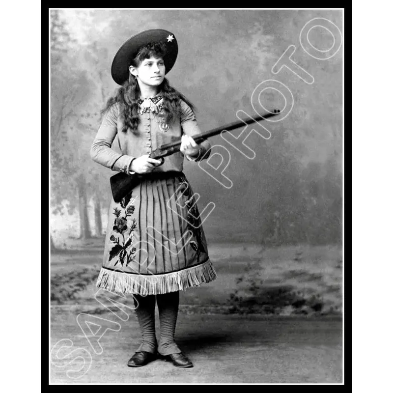 Annie Oakley 11X14 Photo - 2880