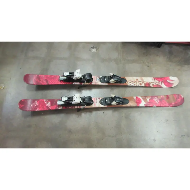 Used Salomon MaiTai Jr Downhill Skis w/ Salomon Bindings Size 130cm