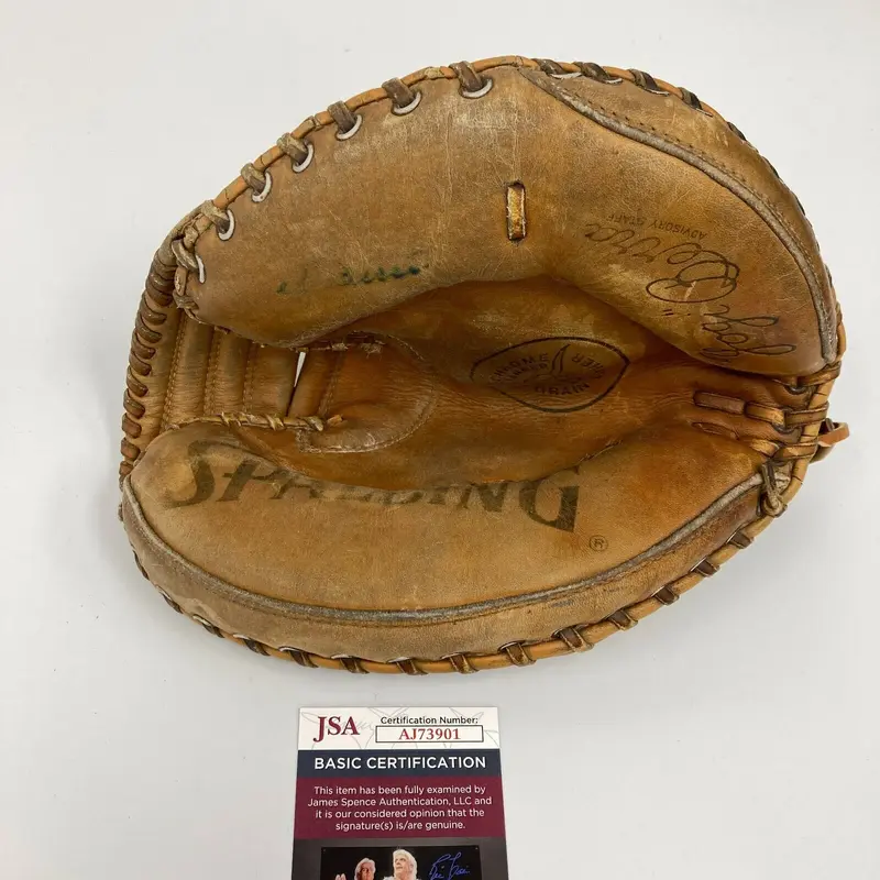 Yogi Berra Signed 1940's Spalding Game Model Catcher's Mitt Glove JSA COA