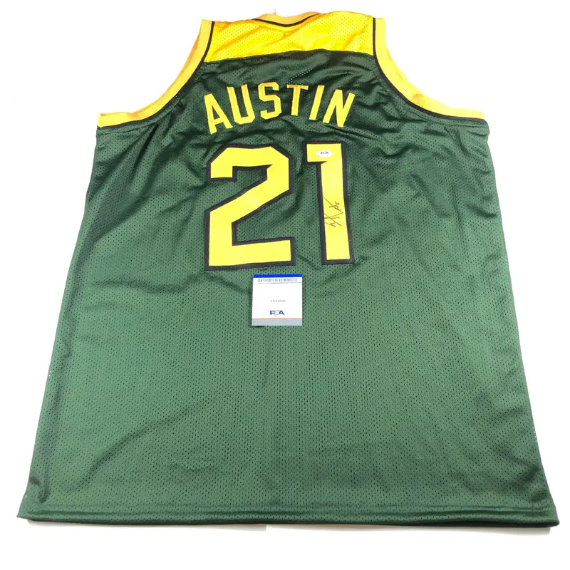 ISAIAH AUSTIN Signed Jersey PSA/DNA Baylor Autographed