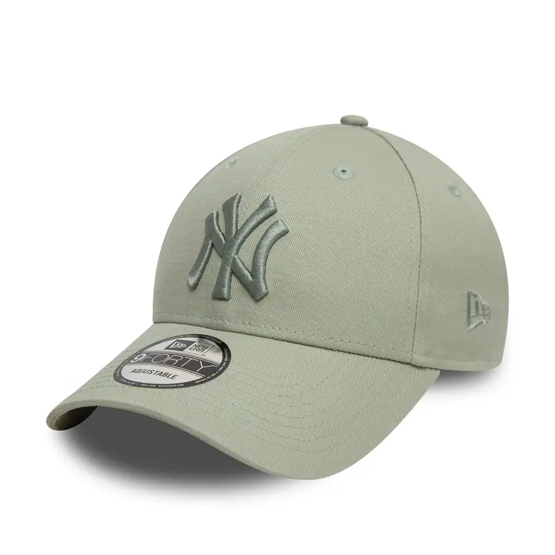 New York Yankees League Essential Pastel Green 9FORTY Adjustable Cap