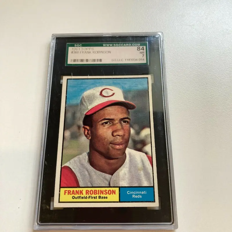 1961 Topps Frank Robinson SGC 84 Near Mint 7