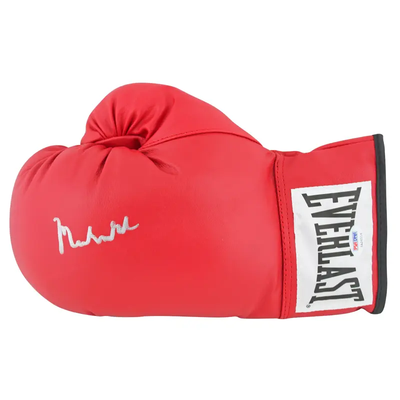 Muhammad Ali Authentic Signed Red Everlast Boxing Glove PSA/DNA Itp #5A26516