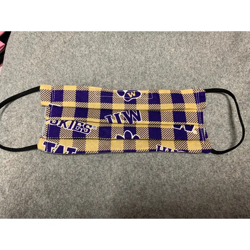 UW Huskies Plaid Face Mask  (Donation based fee)