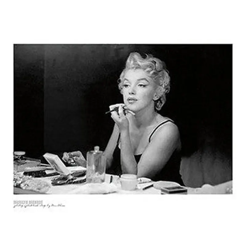 Marilyn Monroe "Backstage" (1955) by Sam Shaw - Wizard & Genius