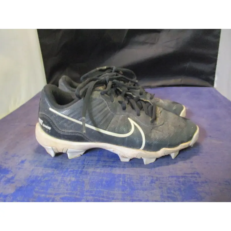 Used Nike Diamond Cleats Youth Size 3