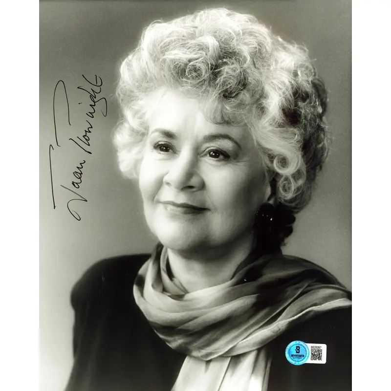 Joan Plowright A Taste of Honey Authentic Signed 8x10 Vertical Photo BAS#BS29267