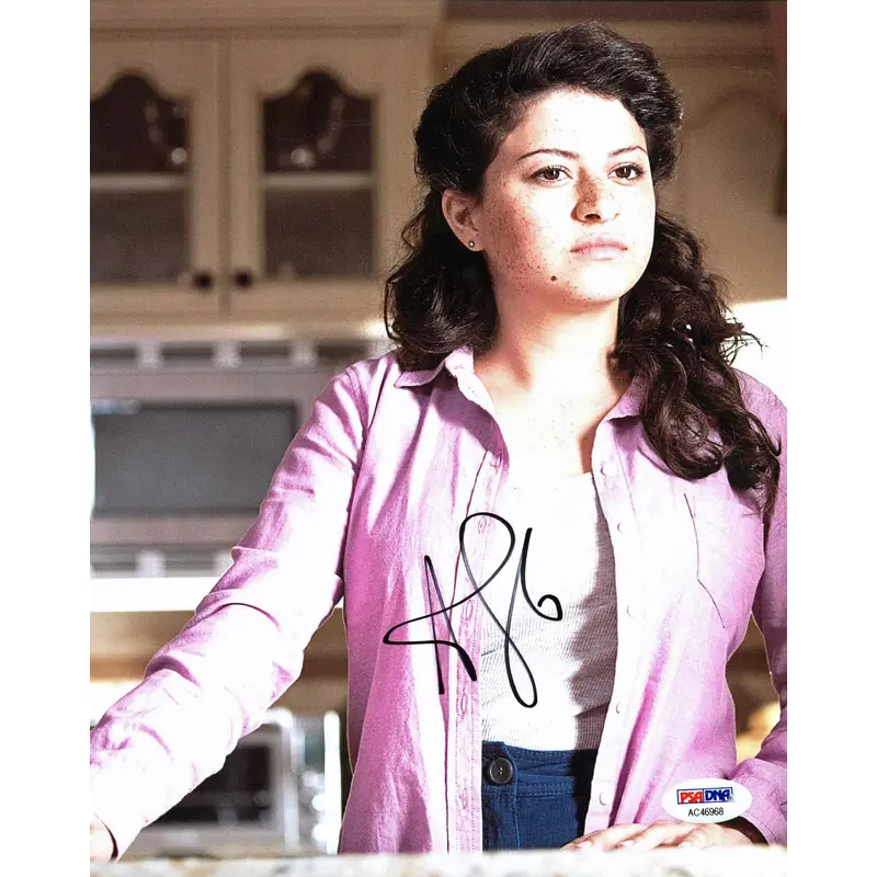 Alia Shawkat Arrested Development Authentic Signed 8X10 Photo PSA/DNA #AC46968
