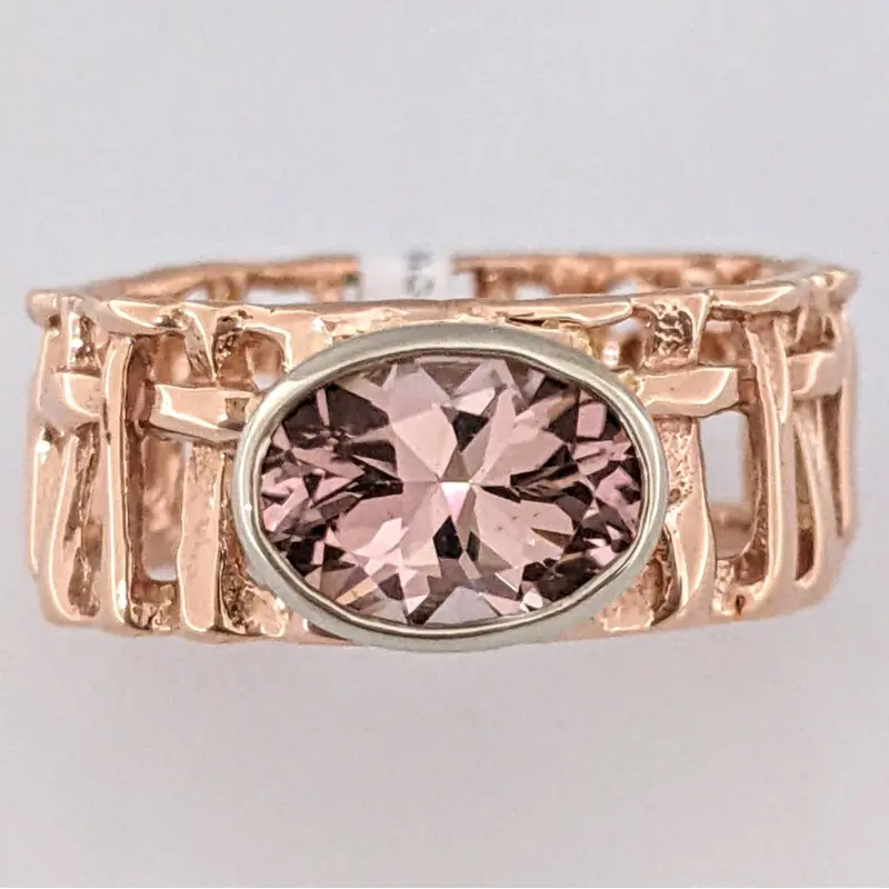 14K ROSE PINK TOURMALINE OVAL 6X8 BEZE SET OPEN SHANK ESTATE RING 4.3 GRAMS