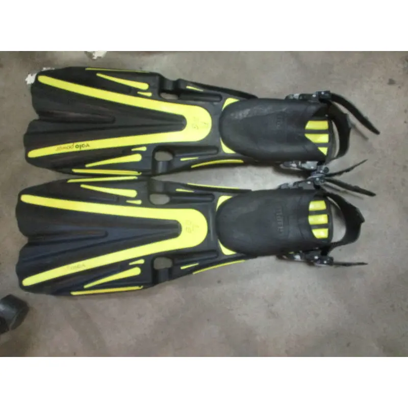 Used Mares Volo Power Open Heel Scuba Fins Size Regular