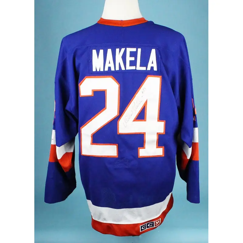 1987-88 Mikko Makela Game Worn Signed New York Islanders Jersey MEARS A10 COA