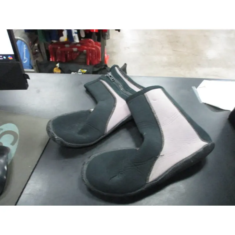 Used Neoprene Dive Boots Size 11