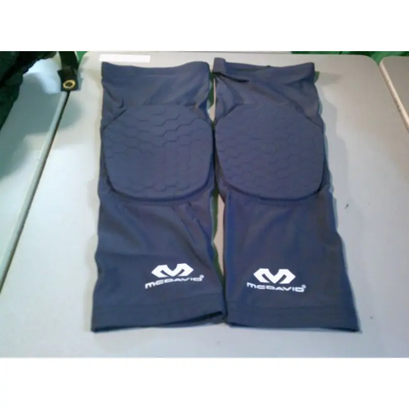 Used McDavid Padded Knee Sleeves Size XL - NAVY