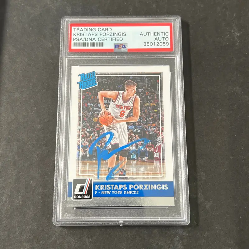 2015-16 Panini Donruss #239 Kristaps Porzingis Signed Card AUTO PSA Slabbed RC Knicks